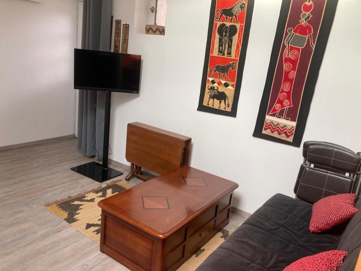 Chambre D'Hotes Les Roches Corme-Royal Exteriör bild